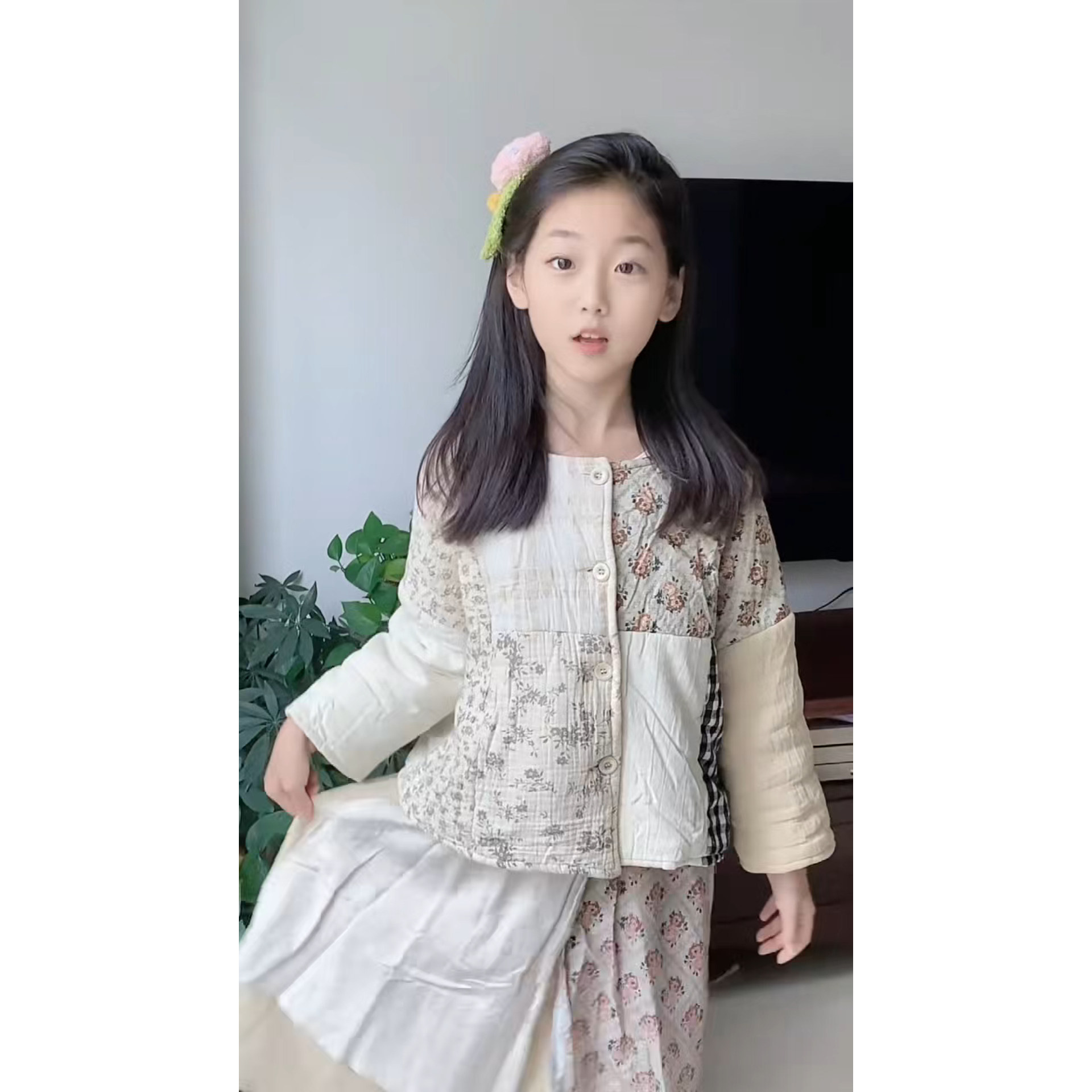 童套装2025深秋款女童韩版拼色加厚两件套儿童复古棉衣半身裙