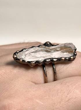 跨境复古风天然浅绿水晶原石不定形开口古铜可调节个性欧美戒指