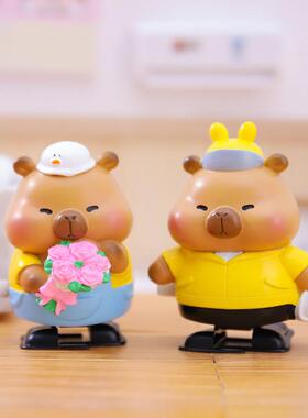 疯狂竞走的水豚仔潮玩盲盒桌面卡皮巴拉可行走玩具摆件直销