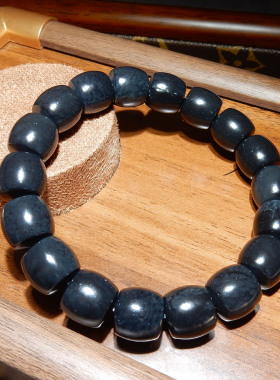 和田玉【青花聚墨墨玉籽料手串】浓黑老型珠款 国风单圈男女手饰