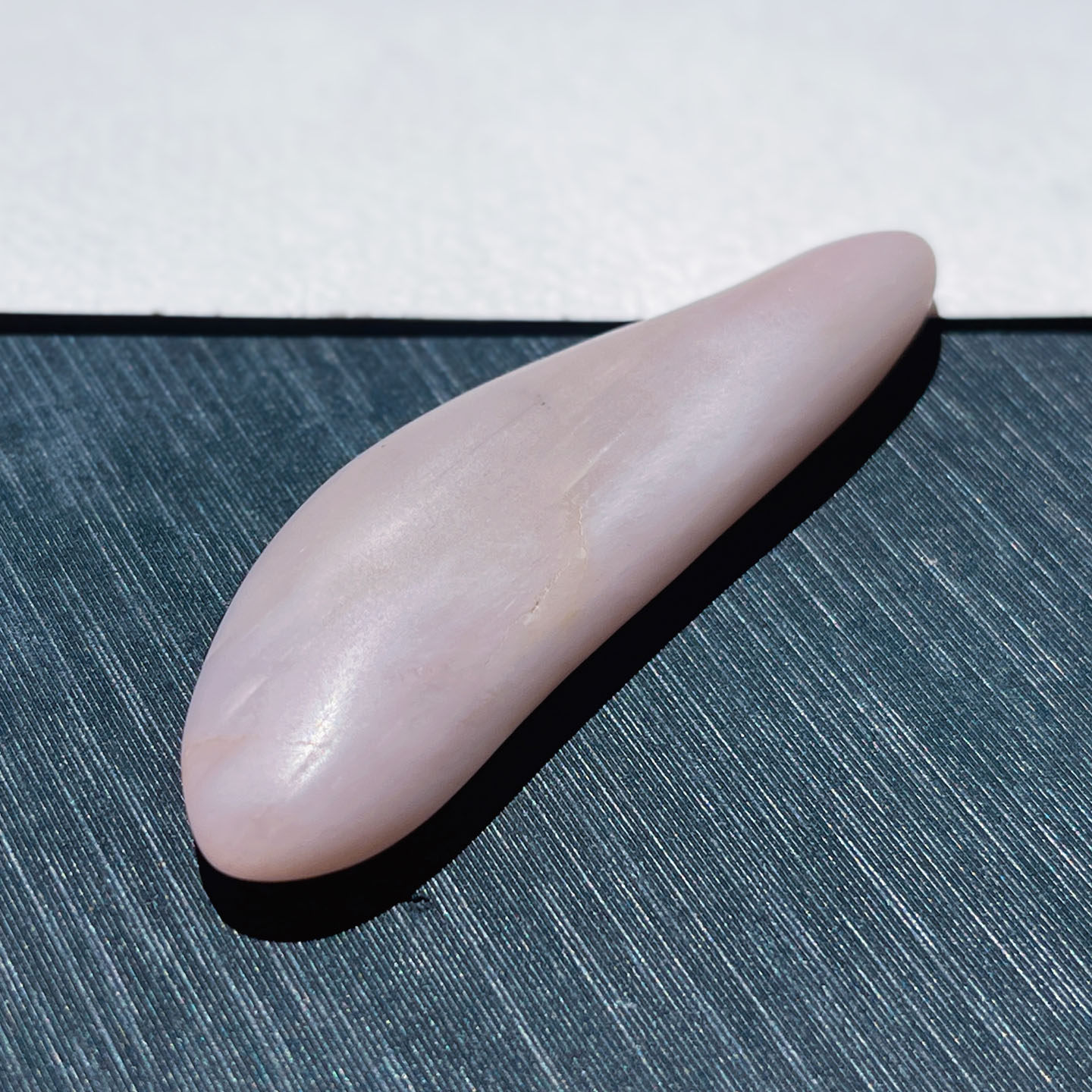新疆和田玉桃花玉原石 男女款文玩玉饰