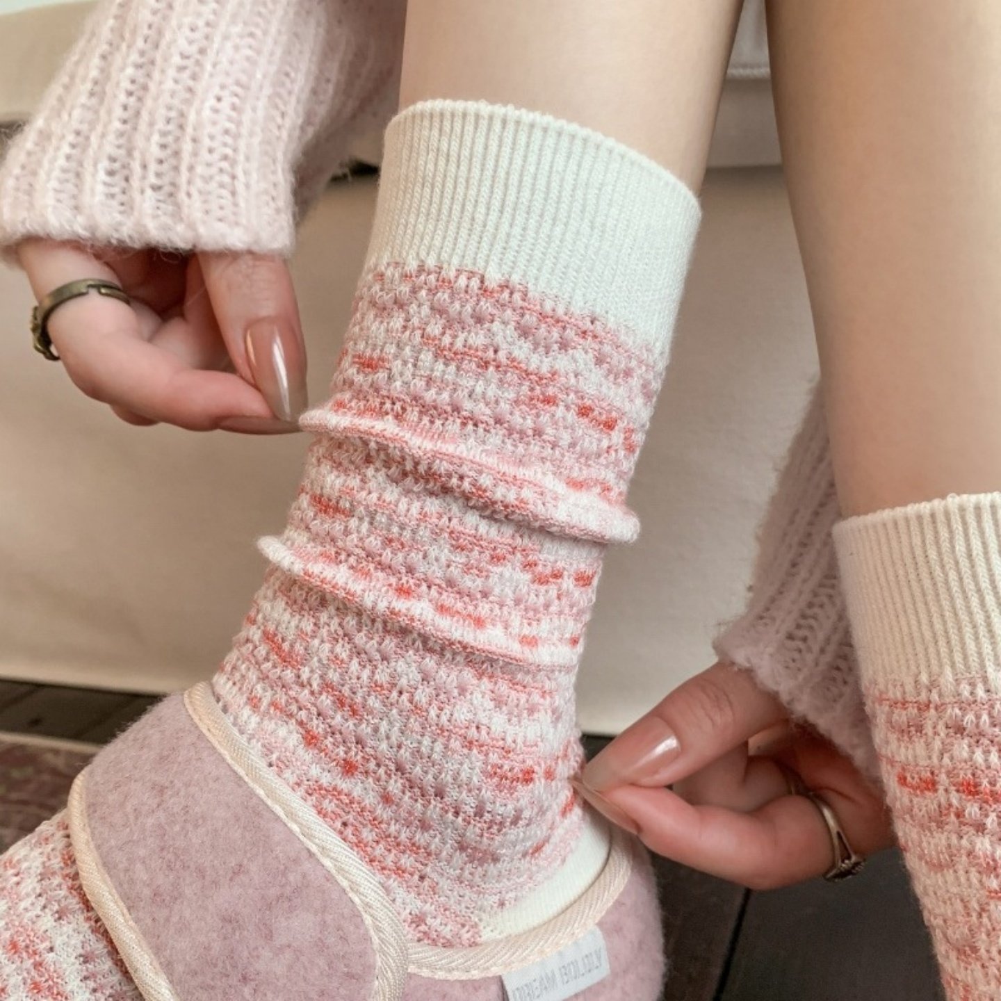 粉色千鸟格袜子女春秋纯棉中筒袜法式小香风双针双路秋冬堆堆长袜,女士内衣/男士内衣/家居服,中筒袜,淘宝优惠券,粉丝福利购,淘宝优惠卷
