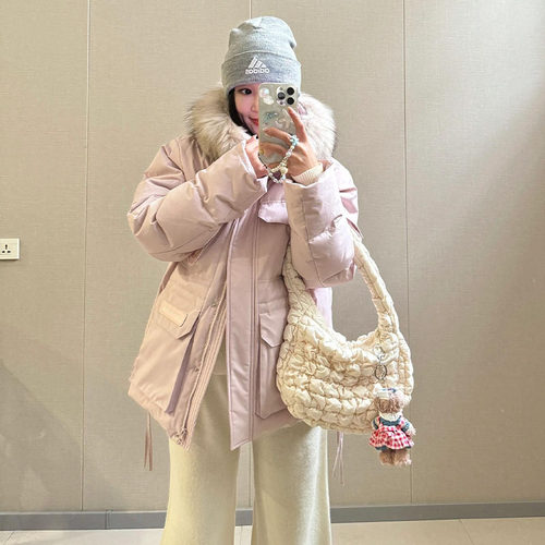 冬季2025新款今年流行羽绒棉服女