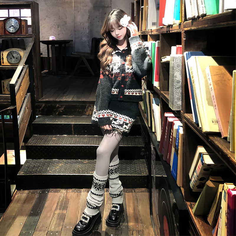 秋冬复古费尔岛小狗毛衣两件套装