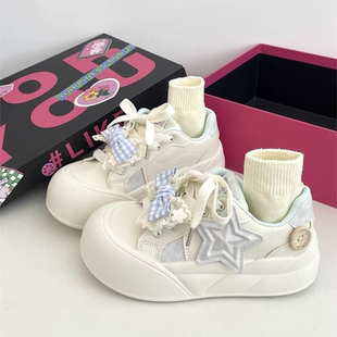 女童鞋子厚底增高蝴蝶结圆头小白鞋2026春秋新款学生爆款软底板鞋