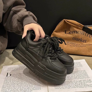 老爹鞋女童厚底秋冬2026新款增高中大童女孩网红小白鞋超火松糕鞋