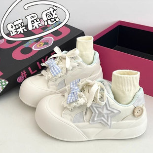女童鞋厚底增高蝴蝶结圆头小白鞋2026秋季新款爆款板鞋百搭运动鞋