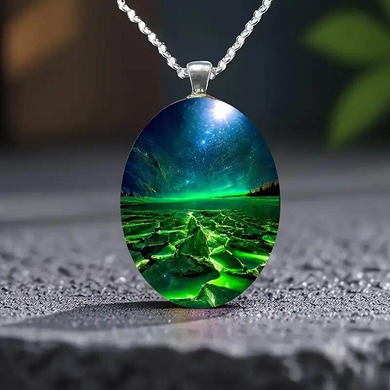 优雅的绿色极光自然风景图案椭圆形玻璃合金吊坠和不锈钢链条项链