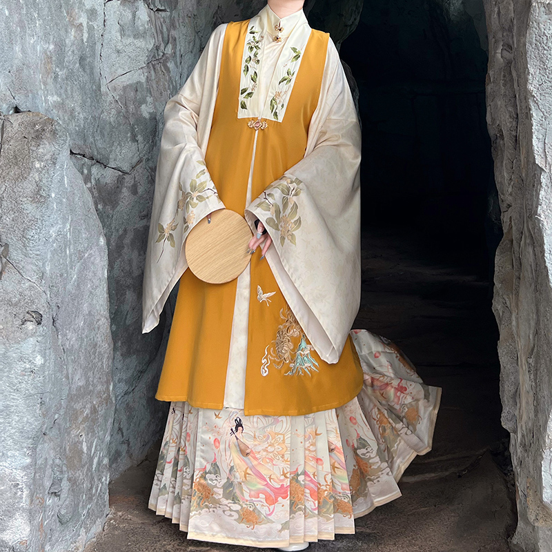 2022双层麻绣花马面裙薄利多销