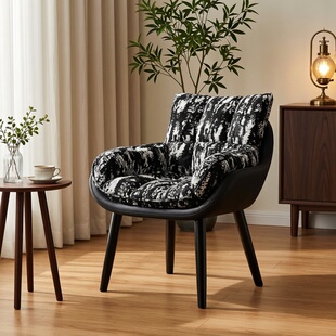 餐椅家用2026新款高端时尚黑色前台椅加厚舒适酒店洽谈椅子麻将椅