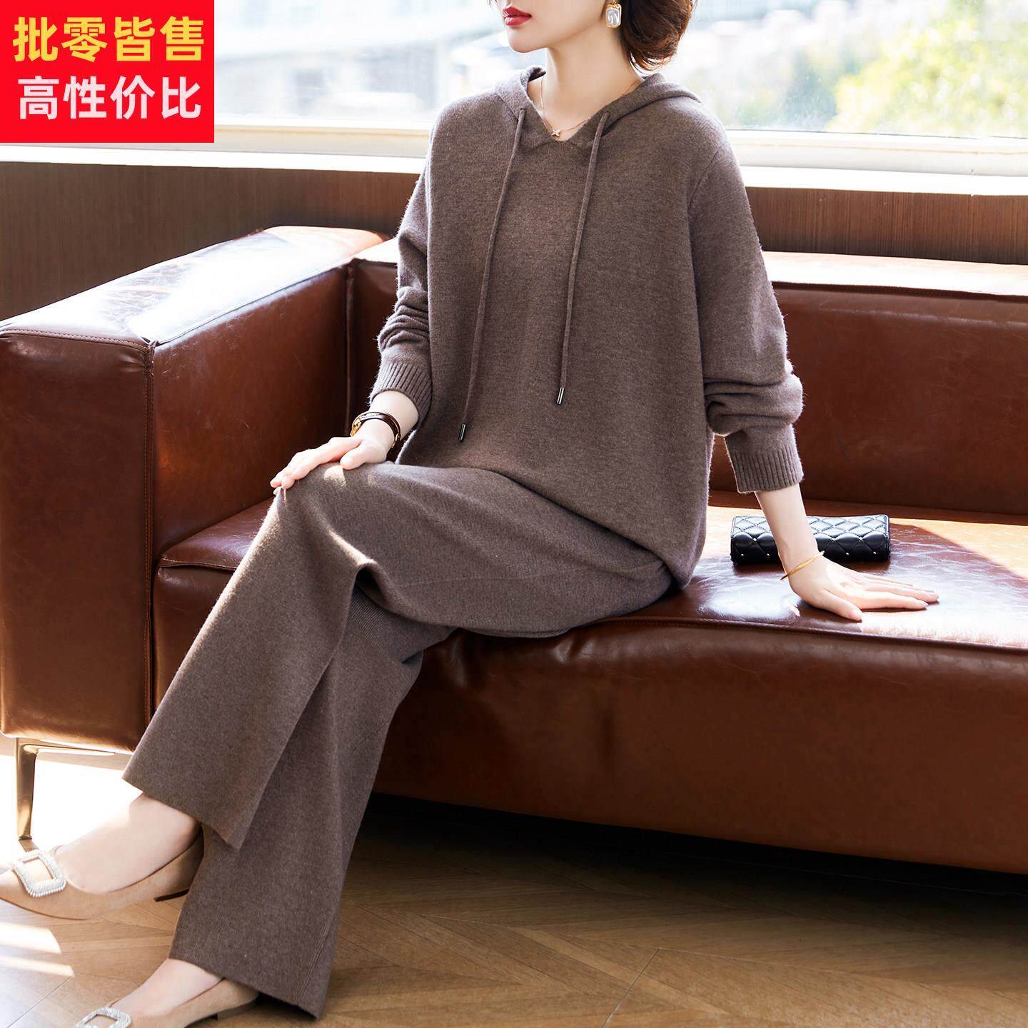 妈妈春装时尚针织休闲运动服套装中老年人女装宽松连帽卫衣两件套
