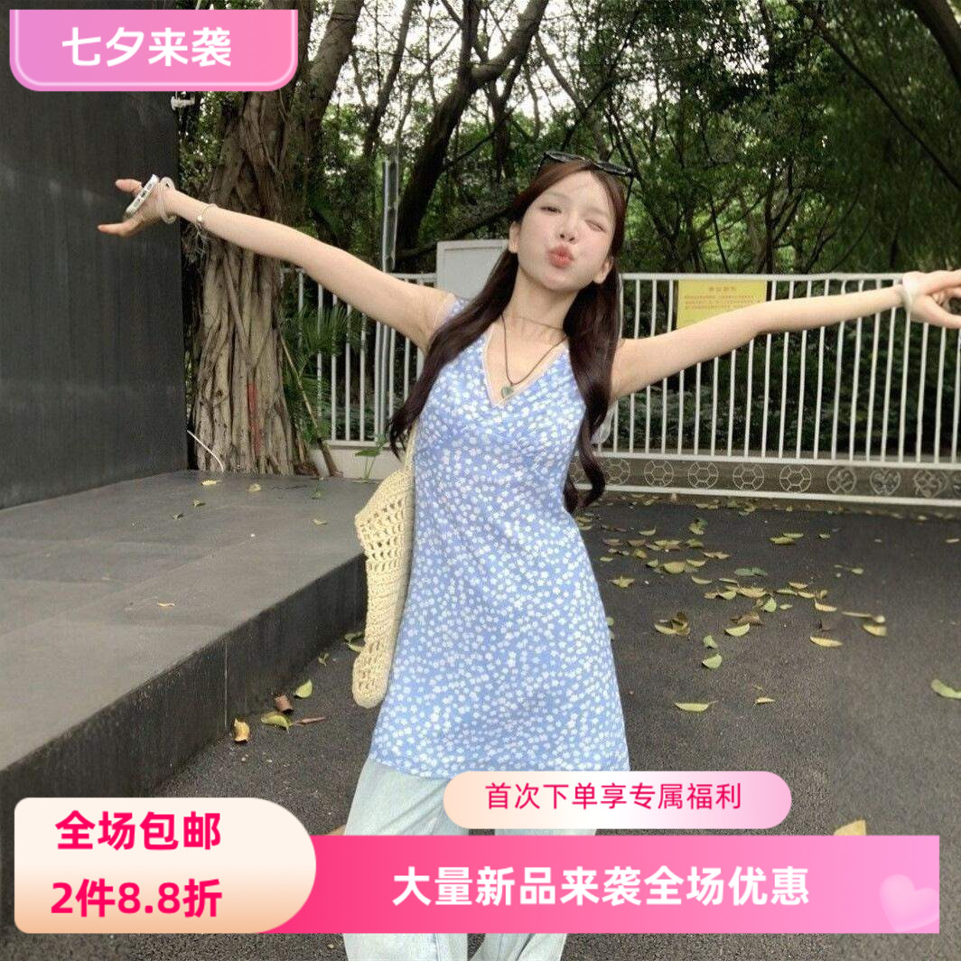 韩系蓝色清新碎花v领背心连衣裙女夏季修身度假风无袖收腰短裙子