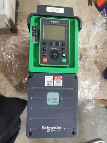 二手95成新请询价施耐德变频器AT620D2N4ATV6022KVW80V议价
