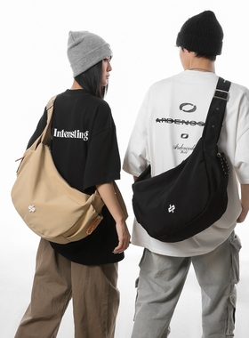 法国Colorin Kite花儿与少年同款饺子包运动单肩斜挎包女运动背包