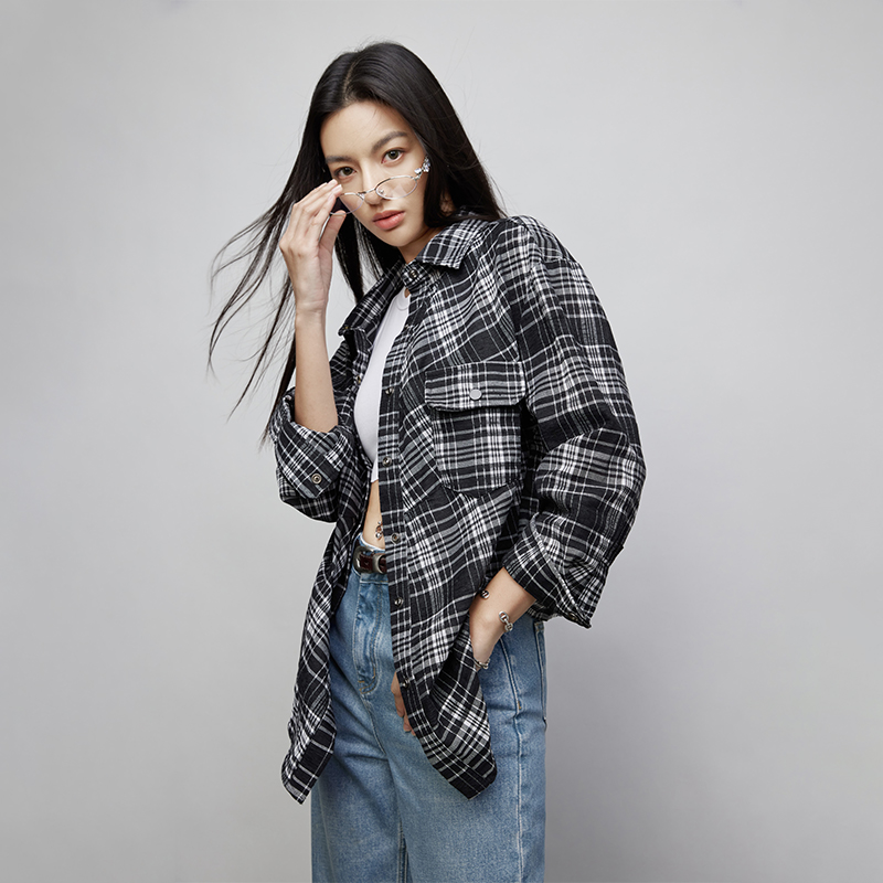 黑白格子衬衫女春季2026新款慵懒风复古休闲宽松前长后短上衣