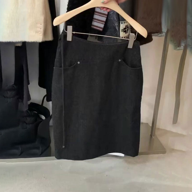 欧货高端定制黑色大码半身裙女2025冬季新款加厚高级气质系带短裙,女装/女士精品,大码半身裙,淘宝优惠券,粉丝福利购,淘宝优惠卷