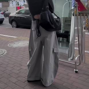 欧货高端定制银灰色工装阔腿长裤女2025秋季新款宽松慵懒垂感裤子