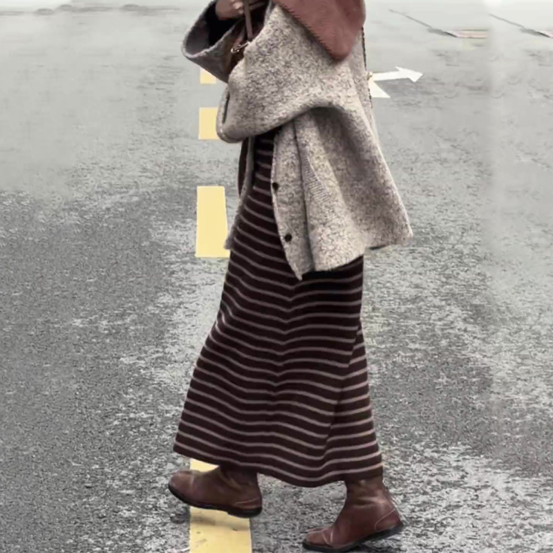 欧货高端定制咖色条纹大码半身裙