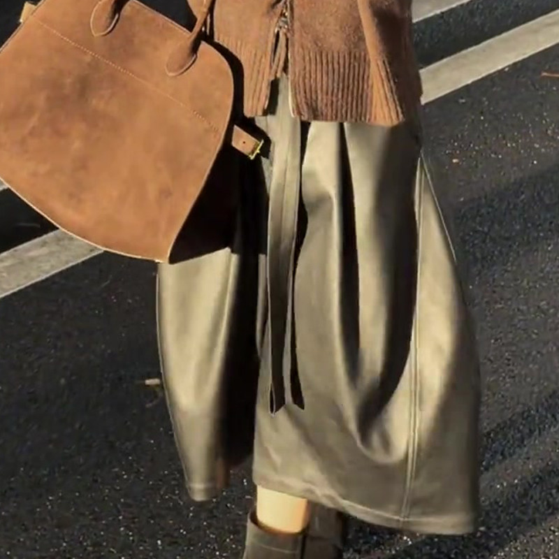 欧货高端定制黑色阔腿八分皮裤女2025秋季新款松弛大码百搭休闲裤,女装/女士精品,大码裤装,淘宝优惠券,粉丝福利购,淘宝优惠卷