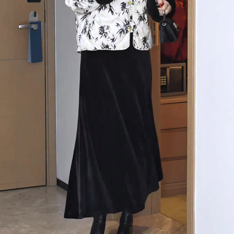 欧货高端定制黑色丝绒大码半身裙