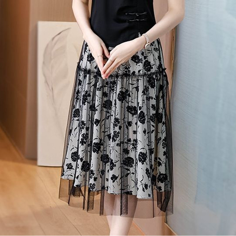 欧货高端定制浅灰色网纱大码半身裙女2026早春新款印花轻熟A字裙,女装/女士精品,大码半身裙,淘宝优惠券,粉丝福利购,淘宝优惠卷