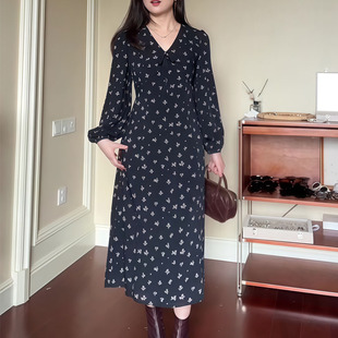 定制碎花裙 法式 高级感优雅气质长袖 V领连衣裙女2025早秋新款 大码