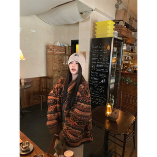 实拍实价 冬季立领图腾加厚保暖宽松美拉德印花羊羔毛外套