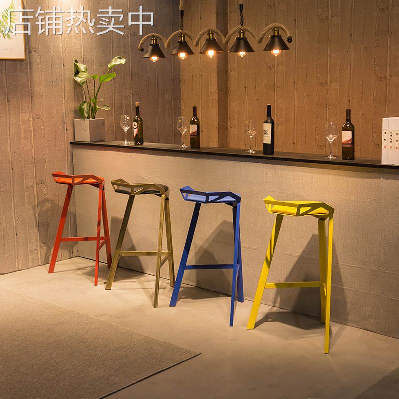 跨境铁艺金刚高脚椅吧台椅创意几何酒吧椅彩色吧台高脚凳