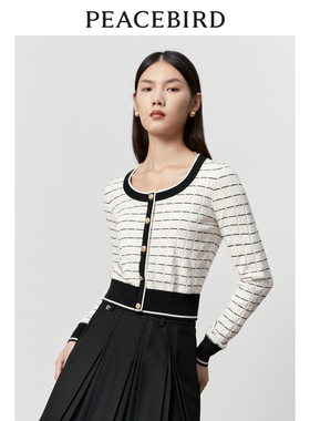 太平鸟女装冬季气质简约圆领小香风线套衫A1EED4140