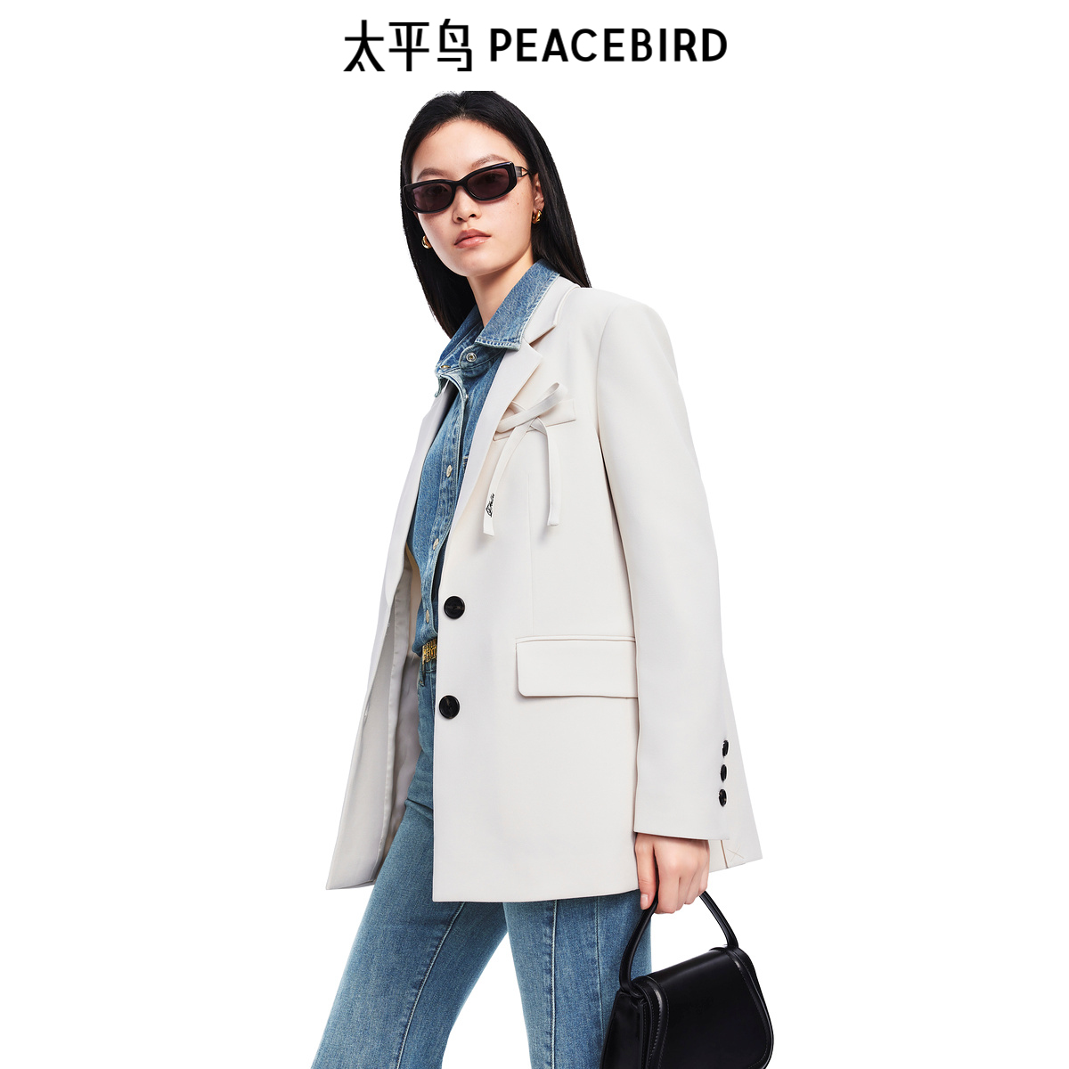 太平鸟2025年新款白色蝴蝶结设计混纺西装外套女品质感A1BAF1409