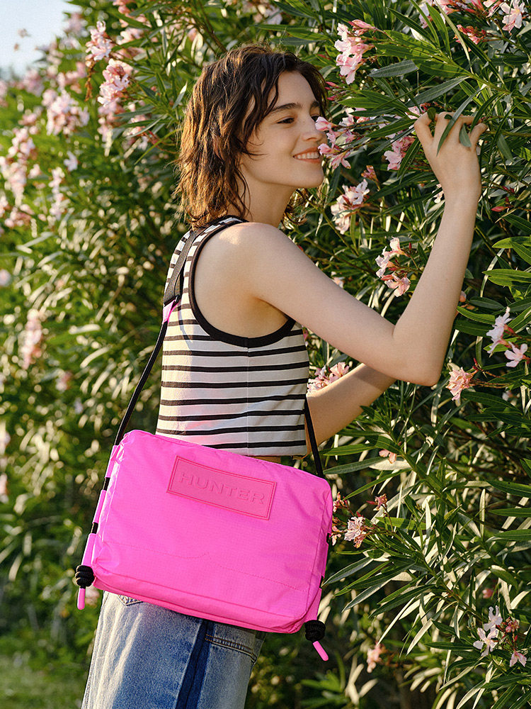 헌터 남여여행 시리즈 발수 아웃도어 캠핑 하이킹 숄더백 커플 크로스백