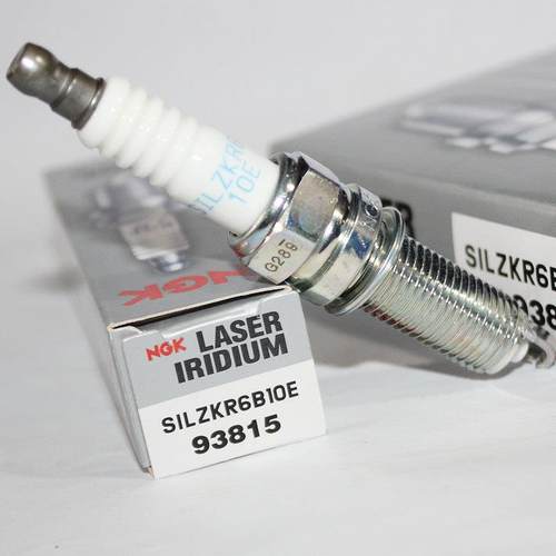 NGK铱铂金火花塞SILZKR6B10E 93815适用于悦动焕驰福瑞迪瑞纳IX25