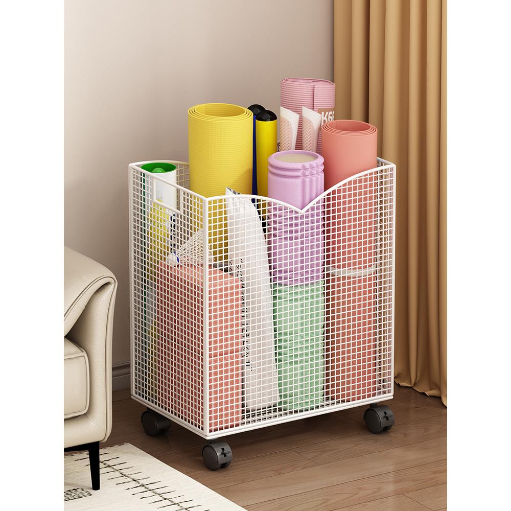 瑜伽垫收纳筐家用带轮放篮羽毛球架夹缝置物架健身运动器材收纳架