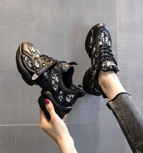 真皮老花厚底黑色百搭显脚小透气运动鞋 潮牌老爹鞋 女2025春秋新款