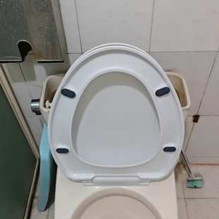 家用通用马桶盖老式坐便器配件加厚厕所U型V型O型下装式坐便盖