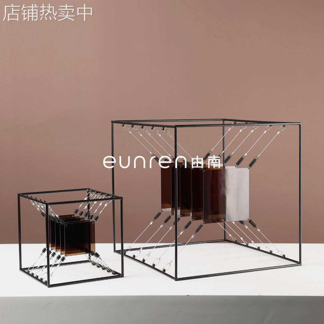 现代简约创意艺术方形叠影结构摆件样板间书房家居展示架软装饰品