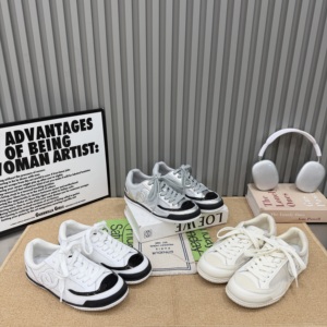 高级感真皮网面板鞋2026新款透气休闲鞋女百搭时尚运动鞋轻便舒适