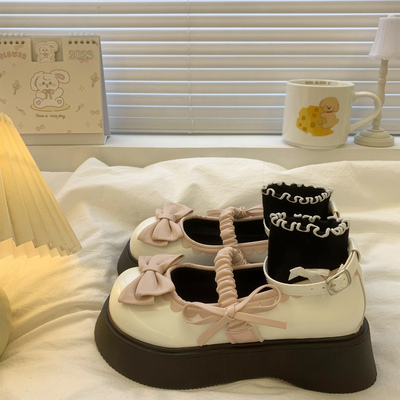 日系小皮鞋女024头年春季2新可爱HUD百搭蝴蝶结厚款底松糕圆洛丽
