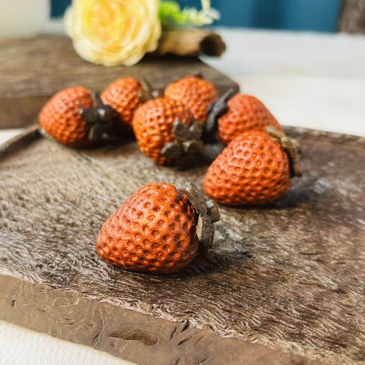 HHL红花梨草莓单个手把件,家居饰品,木雕,淘宝优惠券,粉丝福利购,淘宝优惠卷