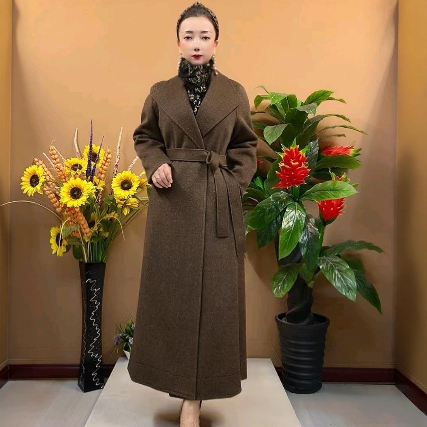 大翻领高端双面羊绒大衣女士系带