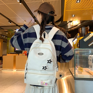 书包女中学生高颜值小众设计感初中高中生轻便简约大学生双肩背包