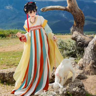花朝记唐制背心交窬裙暗纹汉服