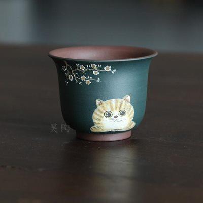 昊陶 小猫胖虎 双色粉饰紫砂主人杯 手工泥绘彩绘 品茗杯