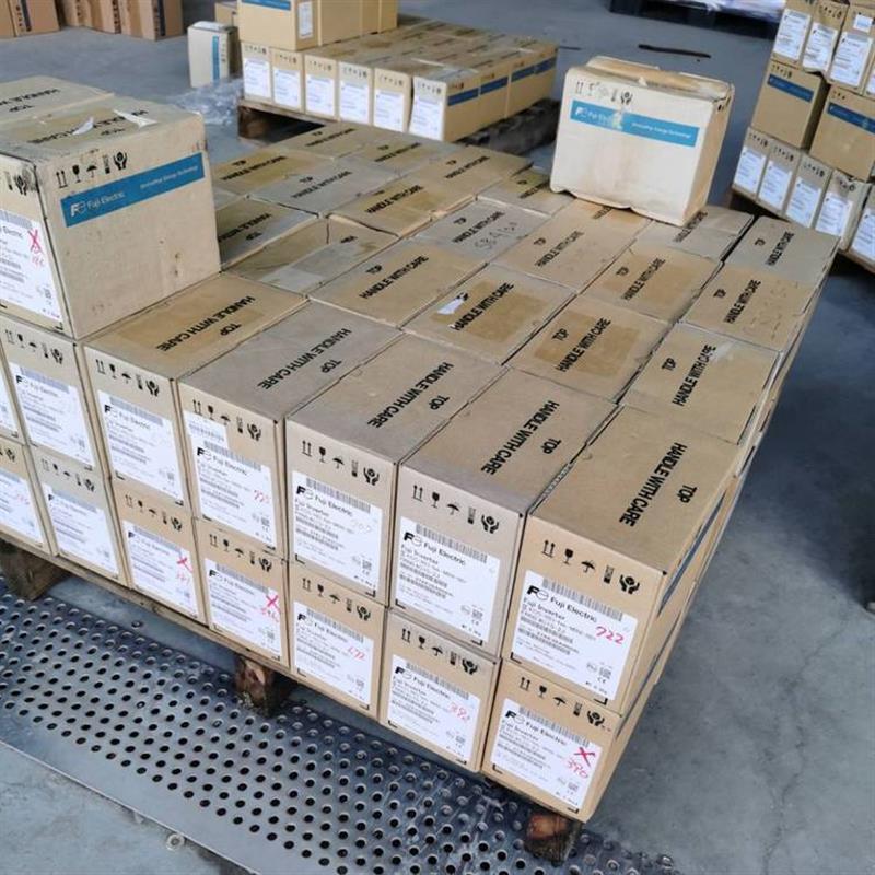 现货***FRN7.5E1S-4C 原装变频器 380V 7.5KW *** 原装***