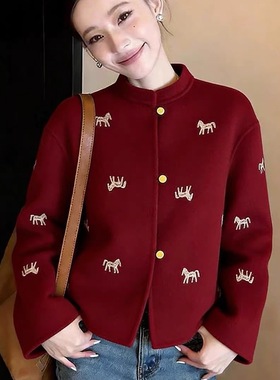 一善设计韩锐池-风立领宽松马图案绣花羊毛外套（含80羊毛）76229