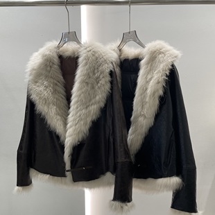 一善款狐狸毛拼接加厚保暖羽绒服外套(配可拆真狐狸毛毛领)J2297