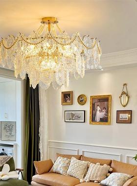 French-style light-luxurious chandeliers in the contour room