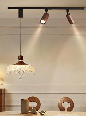 The chandeliers at the japanic mid-wind restaurant are remin