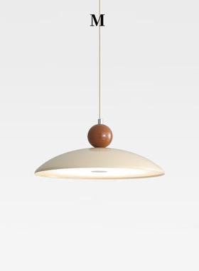 The chandeliers at the full spectroscope conservatory are li