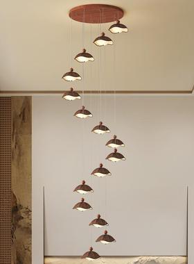 The ancient walnut-silent wooden double-loft apartment livin